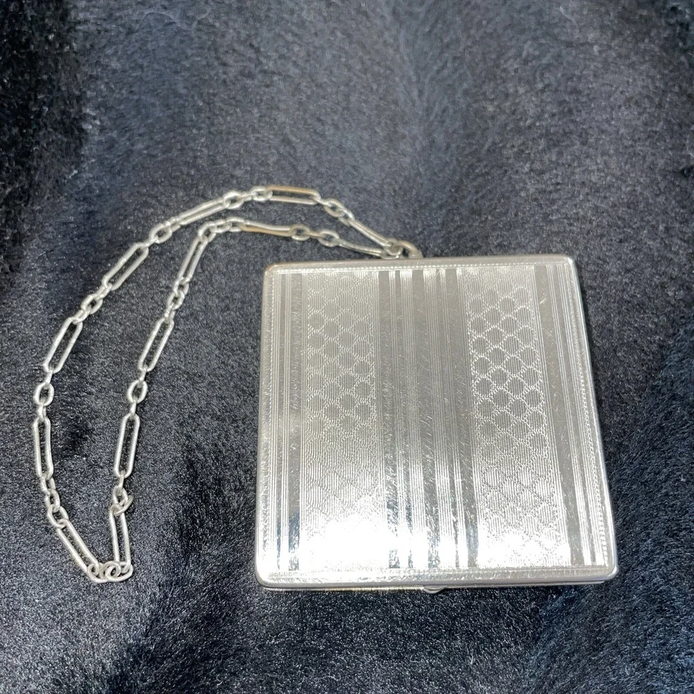 Chain Wristlet Makeup Compact GUILLOCHE Floral Enamel Motif Silver Tone